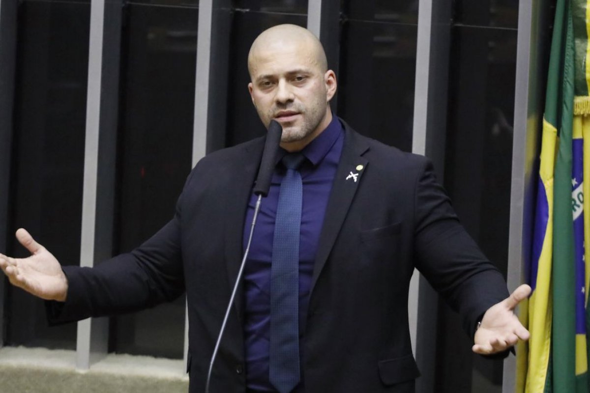 Daniel Silveira pede para ser julgado pela Justiça Militar