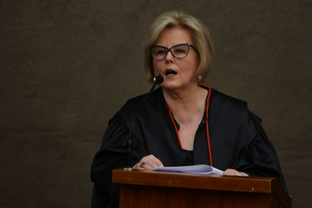 Contra o regresso judicial 