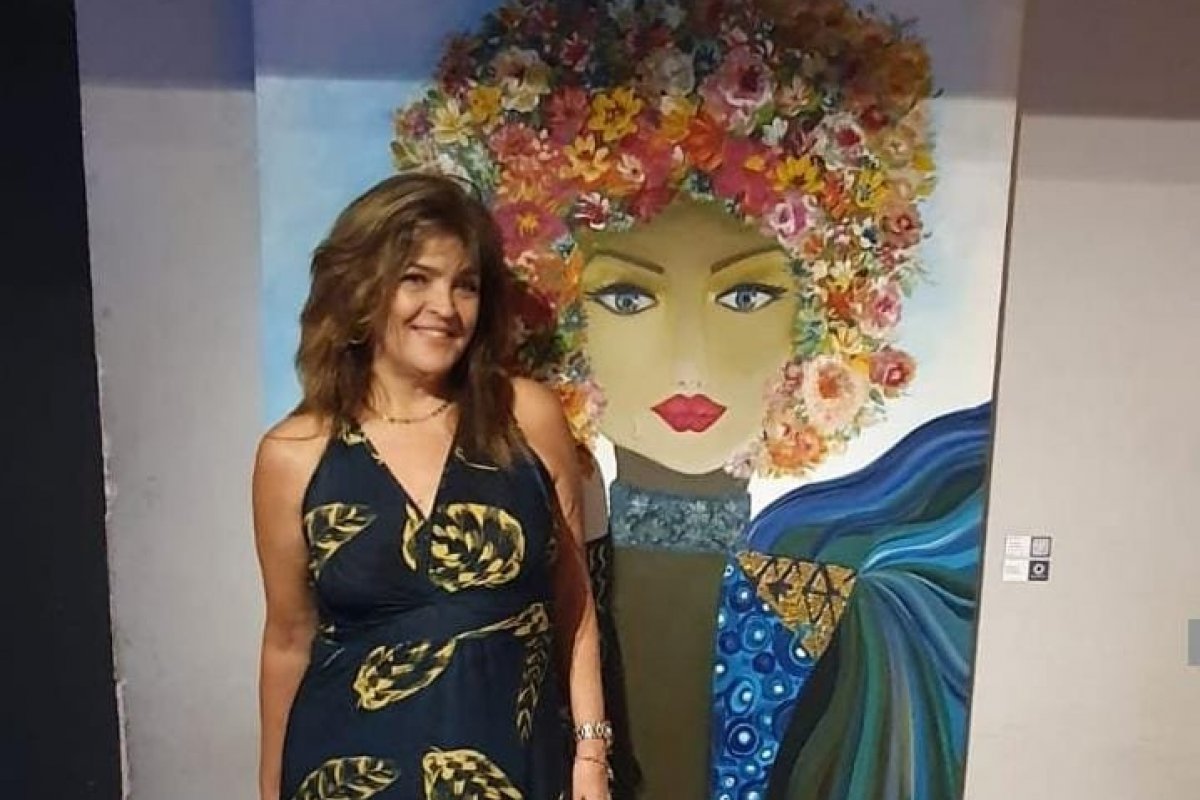 Artista plástica Teka Portela expõe no Solar Gastronomia!