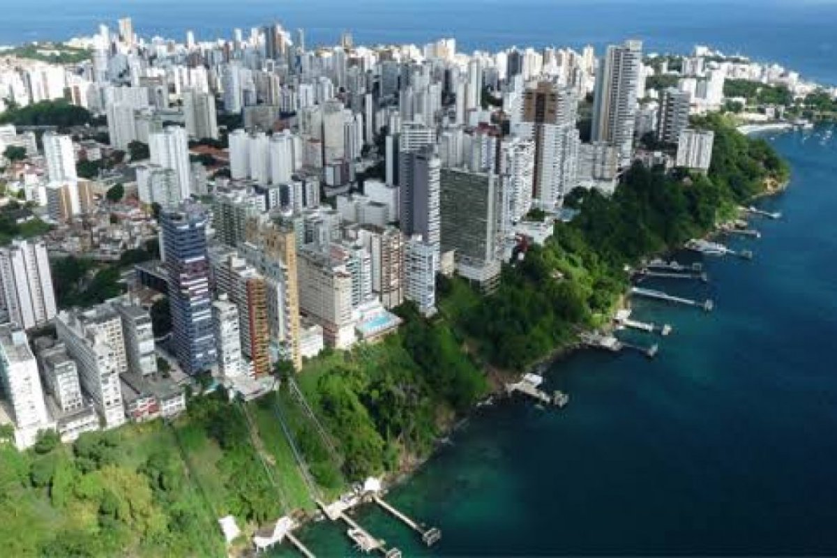 Homem fica ferido em acidente na Graça