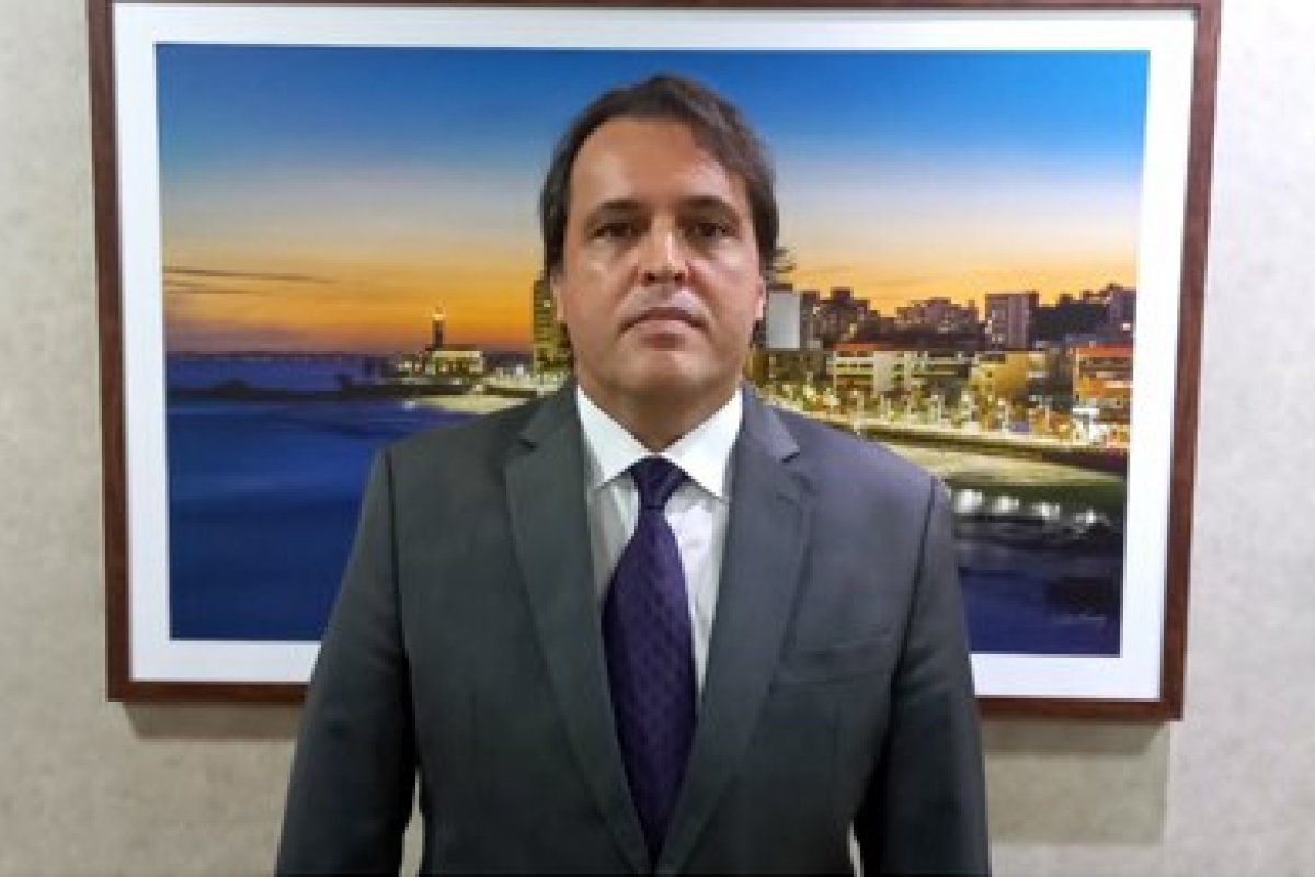 Desembargador Roberto Frank é reeleito como membro efetivo do TRE-BA