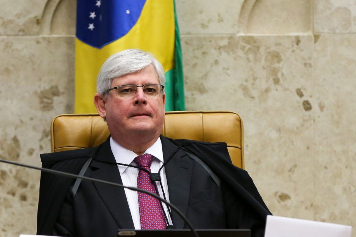 Podemos tenta convencer Rodrigo Janot à pré-candidatura após filiação