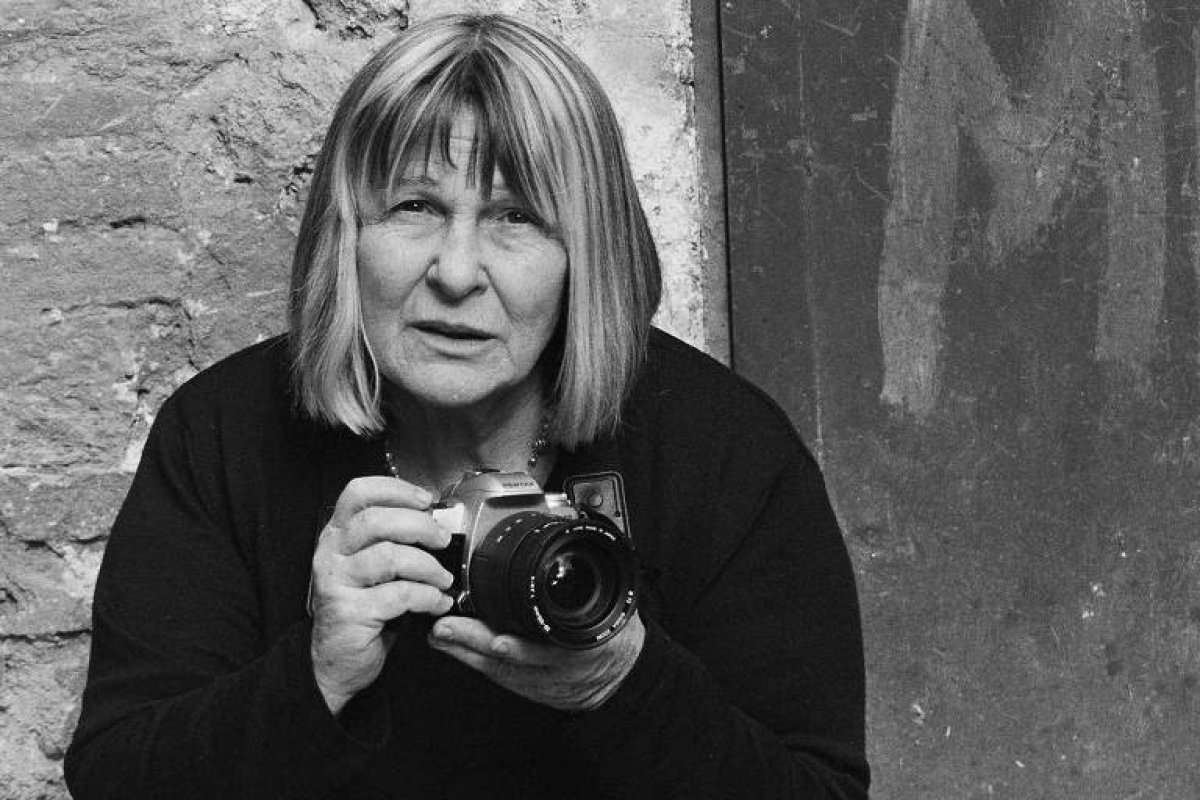 Fotógrafa pioneira que desafiou a máfia, morre aos 87 anos