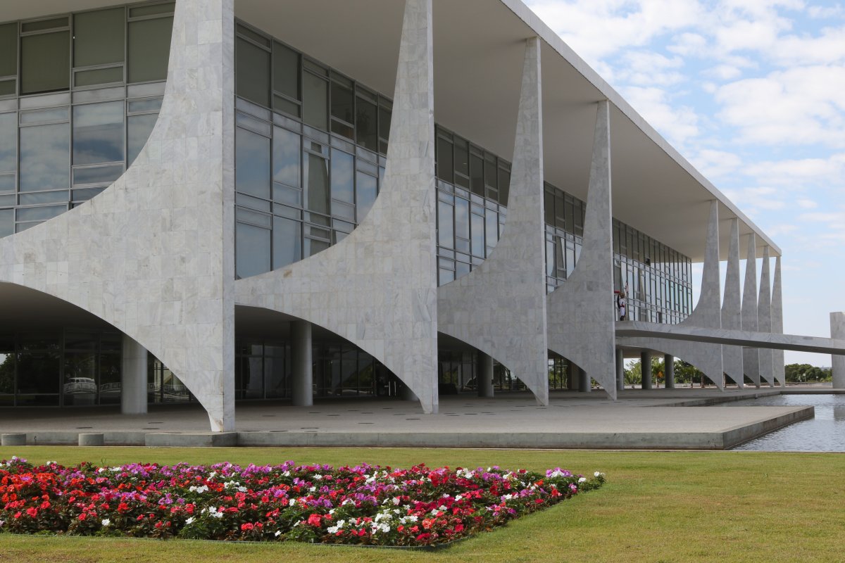 Pastores suspeitos de pedir propina para prefeitos estiveram no Planalto 45 vezes