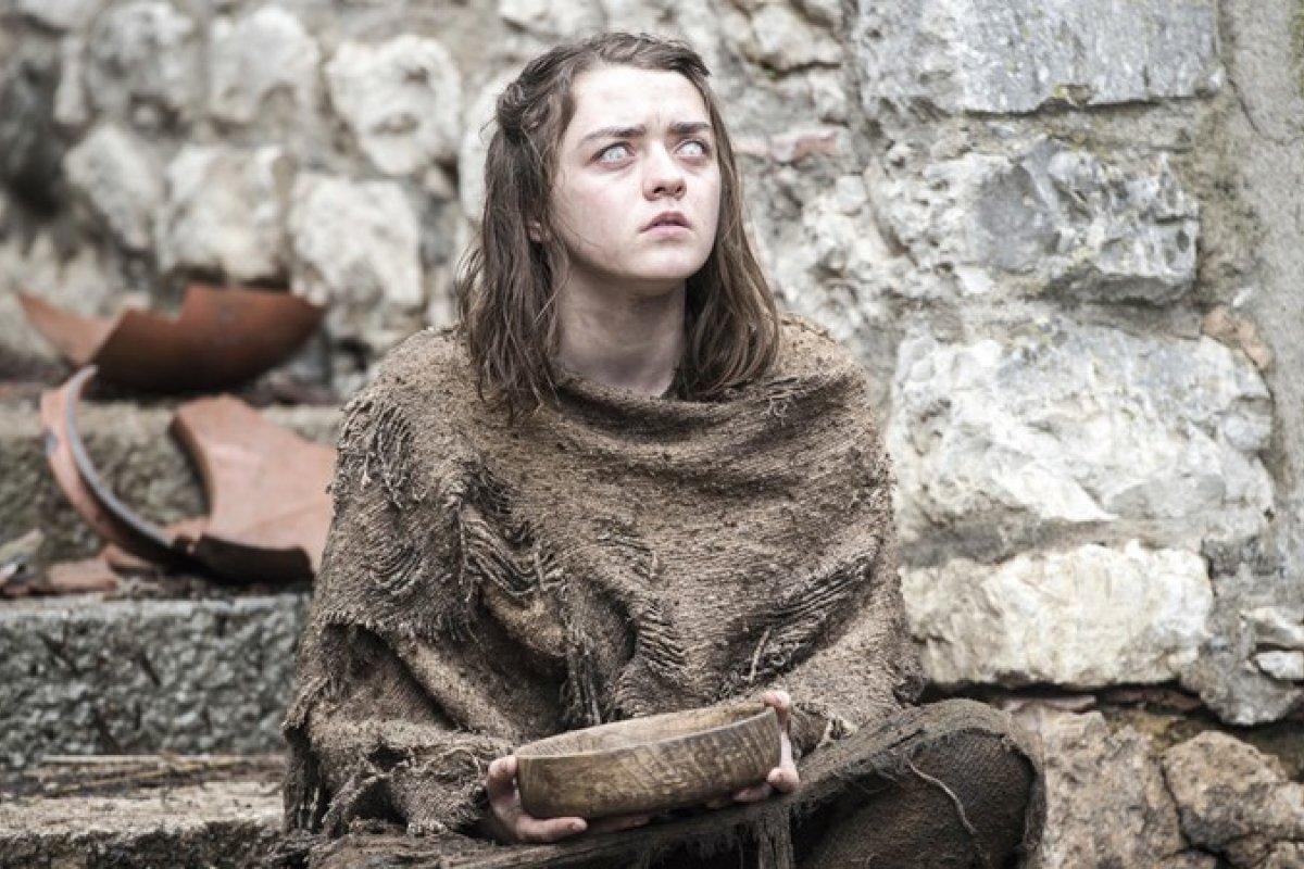 Maisie Williams, a Arya de Game of Thrones, diz que só retornaria para série no momento certo
