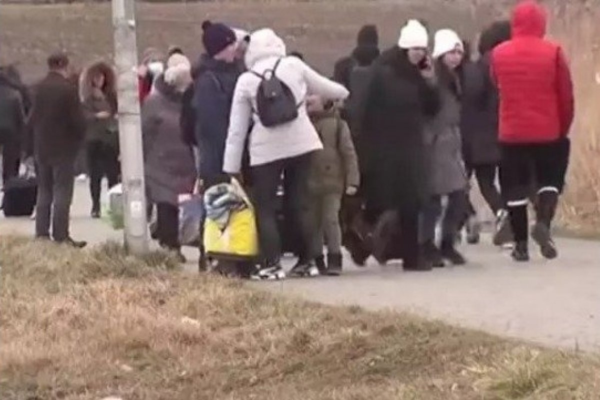 Ucrânia suspende corredores humanitários pelo 2º dia seguido