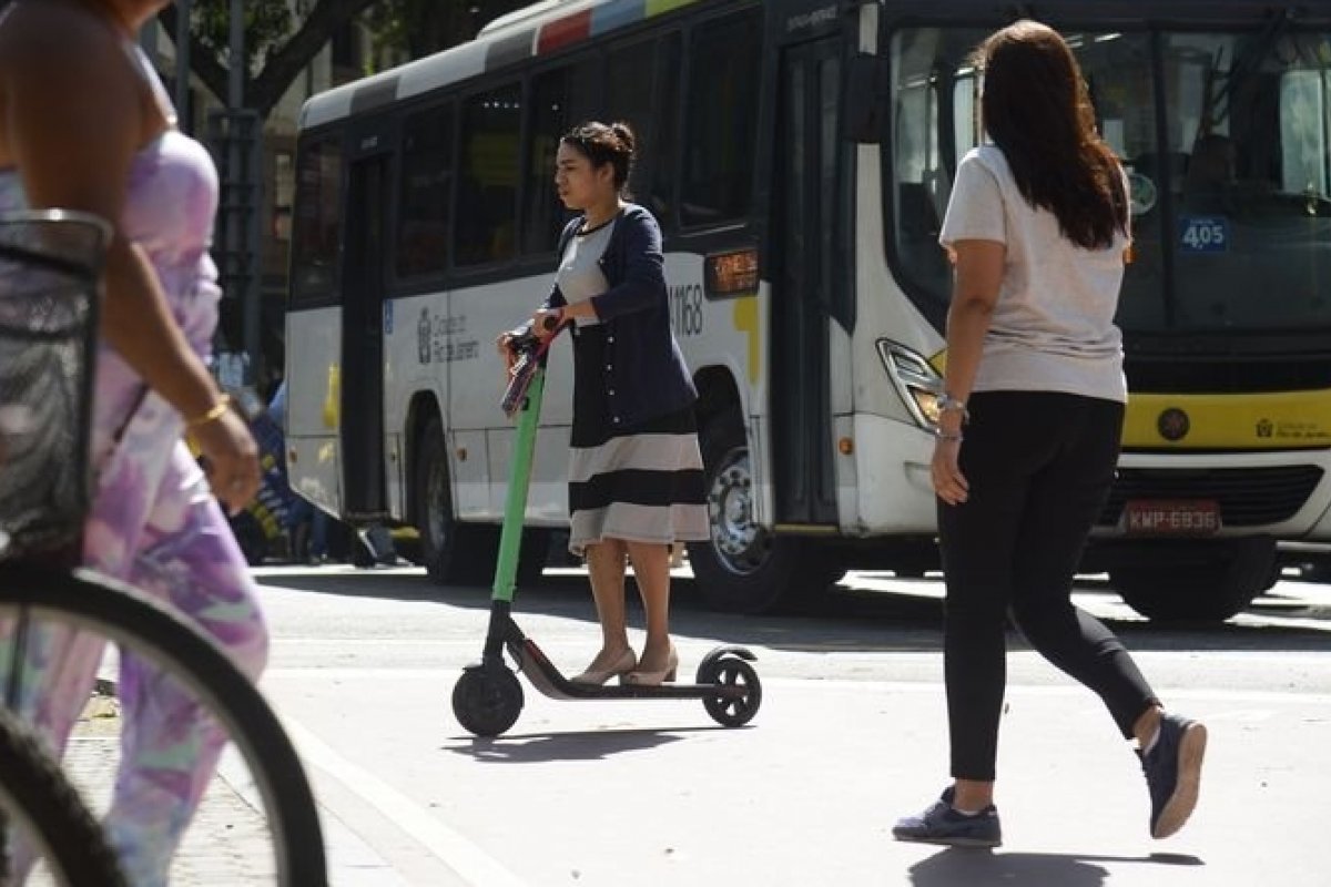 Salvador receberá regulamentação para uso de patinetes eletrônicos