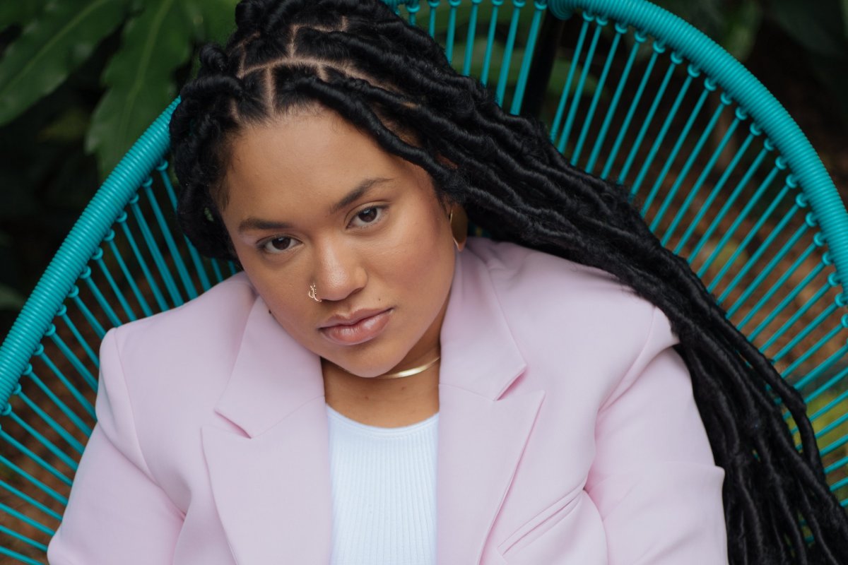 Com referências nas culturas baiana e maranhense, EP “Transe” evidencia nova fase na carreira de Iuna Falcão