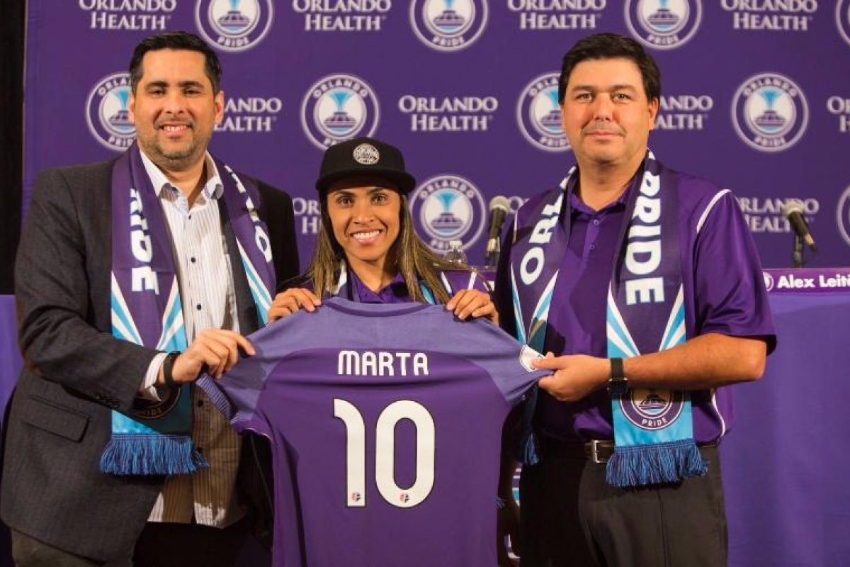 Marta renova contrato com Orlando Pride