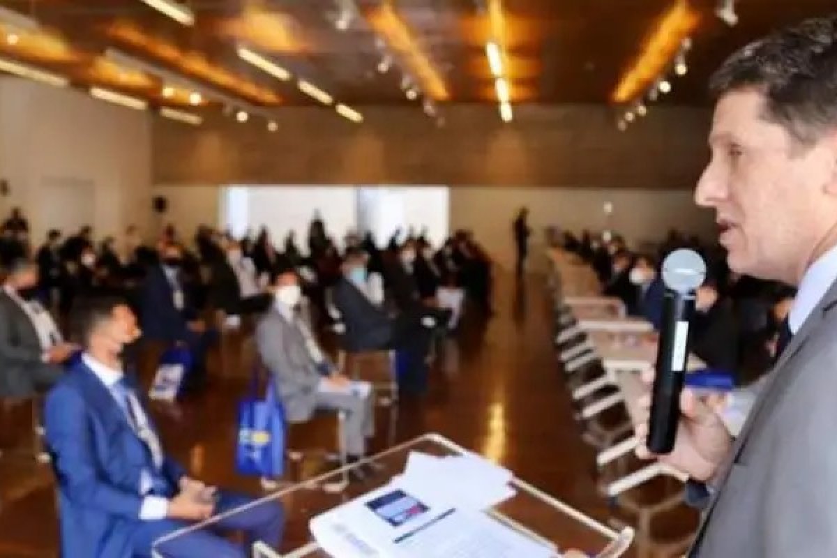 UPB leva mobilização pela redução da alíquota do INSS durante evento na capital federal