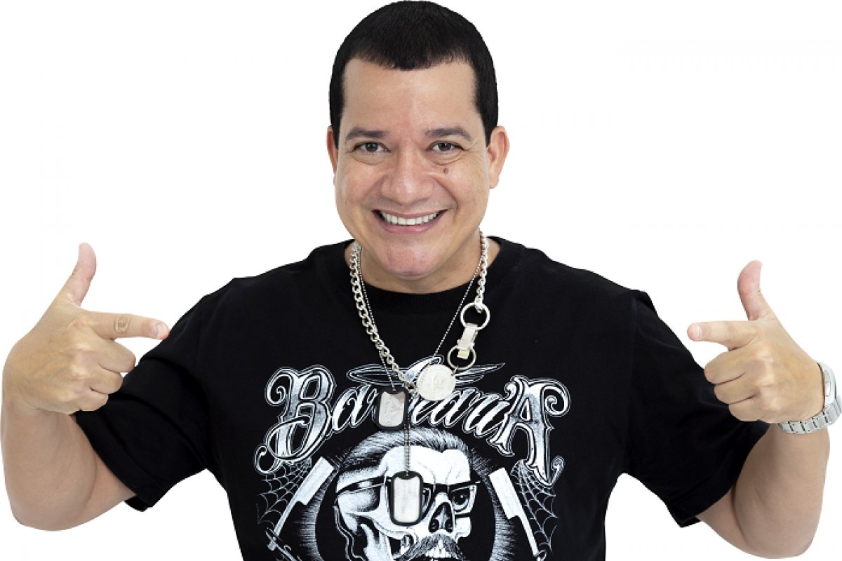 Alexandre Peixe convida André Lellis para o Axézin Praia do Forte