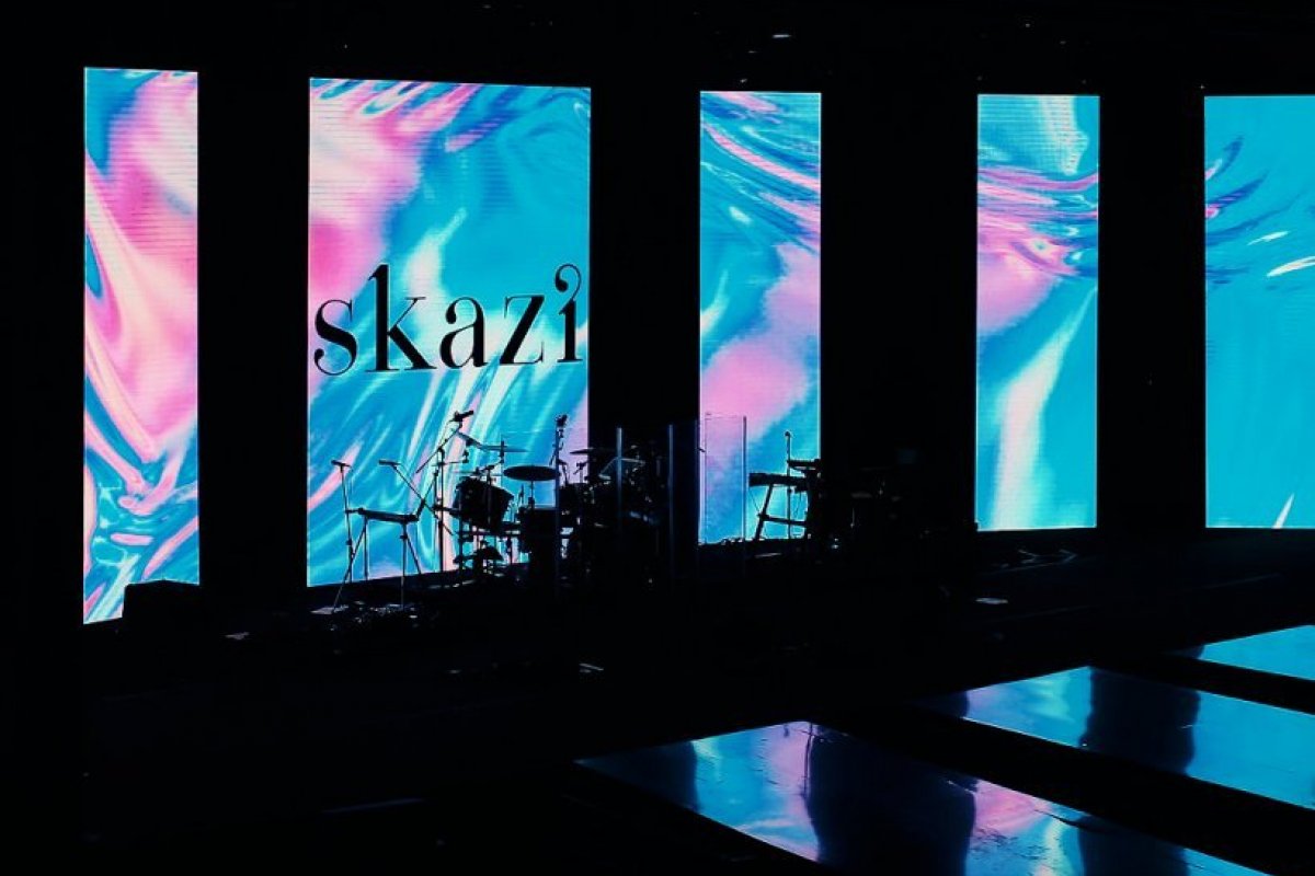 Skazi e Tufi Duek apresentam coleções de Verão 23 com um mega desfile em Belo Horizonte