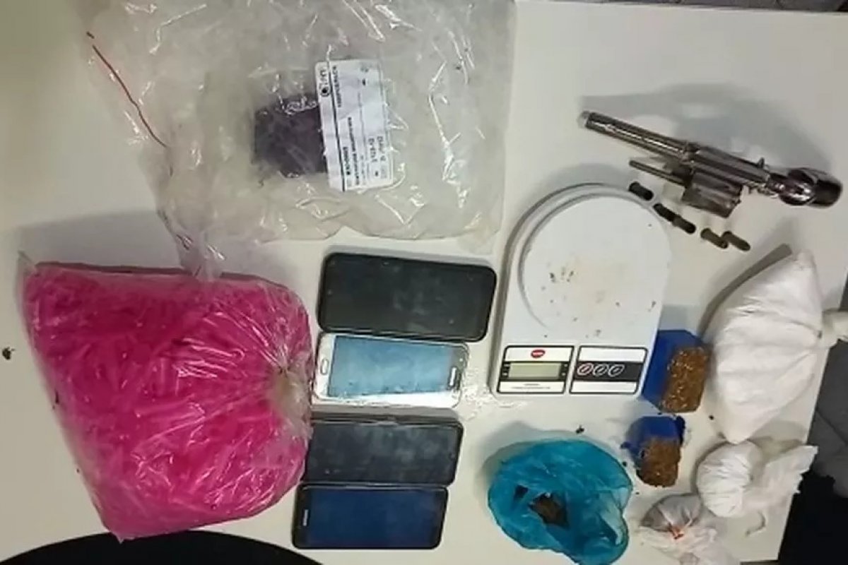 Em operação contra grupo que atuava com tráfico de drogas e homicídios em Sergipe e na Bahia, três homens morrem