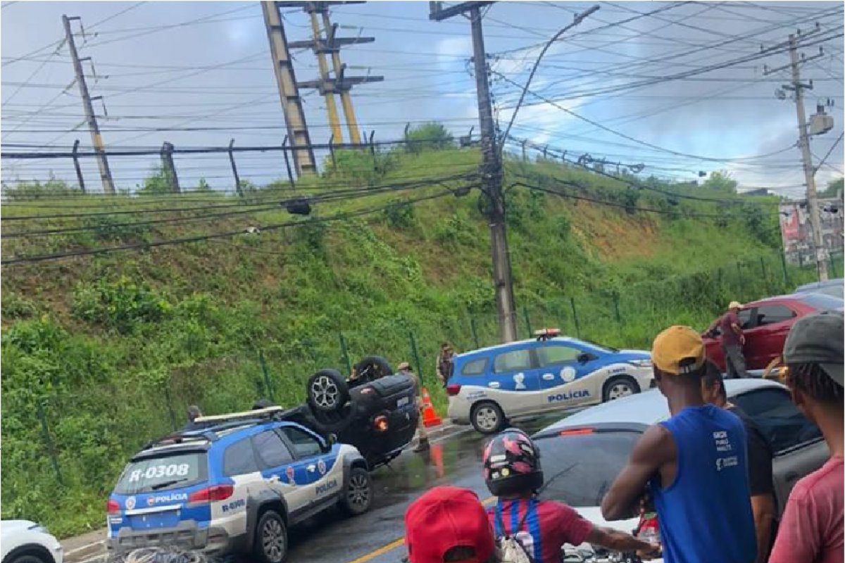 Vídeo: PM prende suspeito por roubos de veículos na Avenida São Rafael, em Salvador