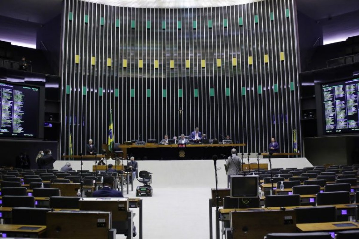 Alagoas tem maior percentual de dinheiro de emendas do FNDE, diz pesquisa