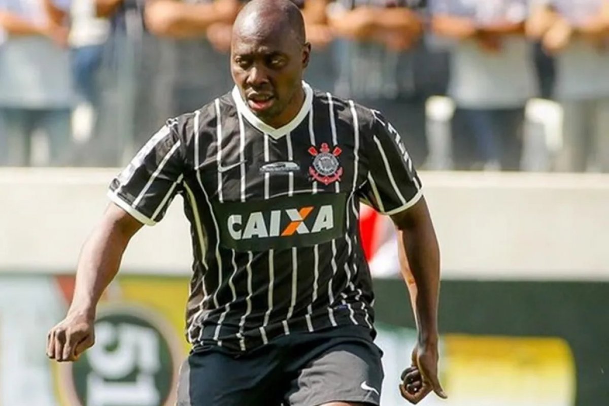 Polícia conclui que Freddy Rincón dirigia veículo no momento do acidente fatal