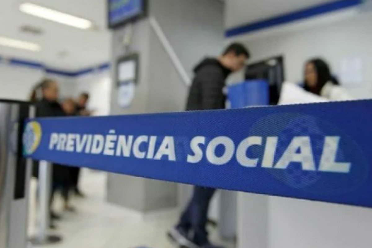INSS: primeira parcela do 13º salário será paga na segunda-feira (25)