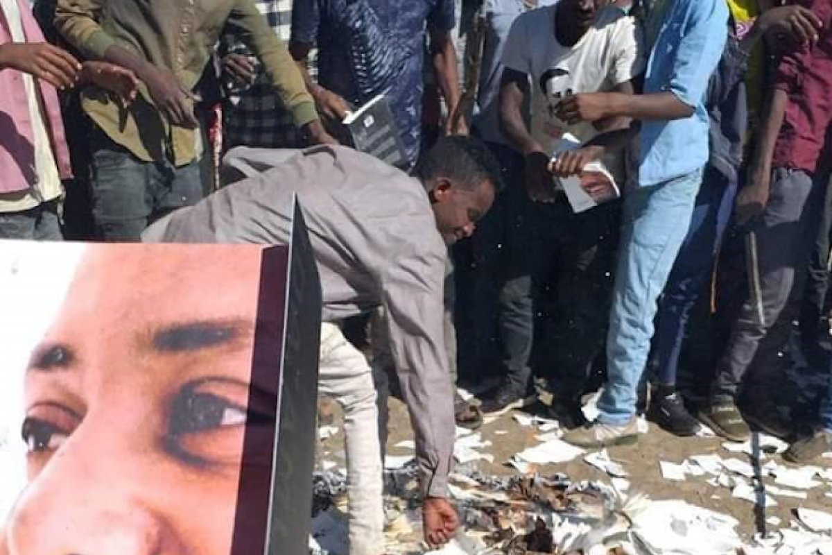 Livros de vencedor do Prêmio Nobel da Paz são queimados na Etiópia