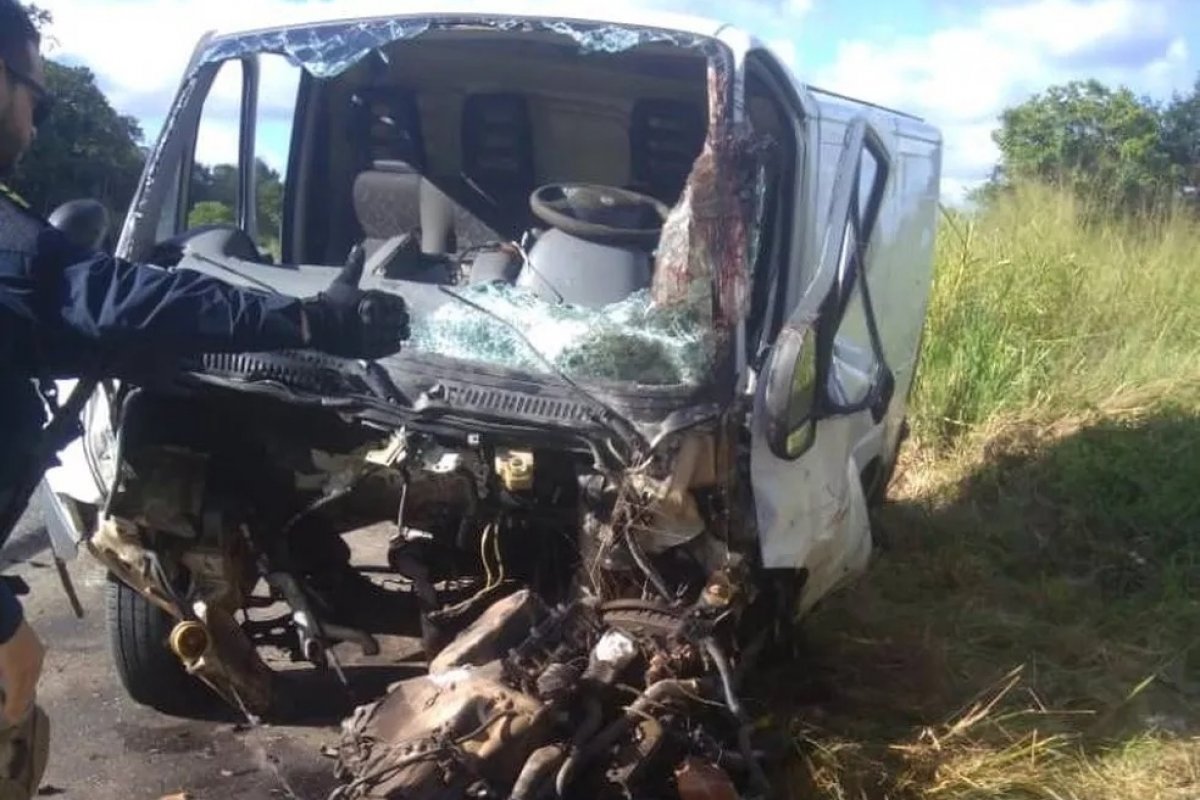 Acidente: quatro pessoas da mesma família morrem na BR-101