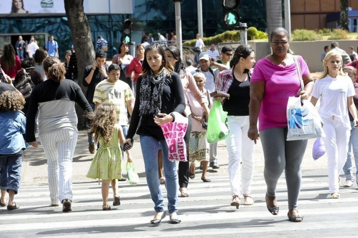 Pesquisa mostra que Bolsonaro segue rejeitado pelo eleitorado feminino no Brasil