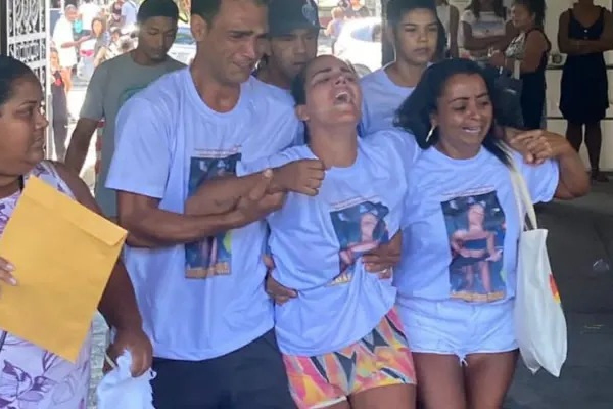 Carnaval Rio: presidente da 'Em Cima da Hora' deve depor sobre morte da menina Raquel