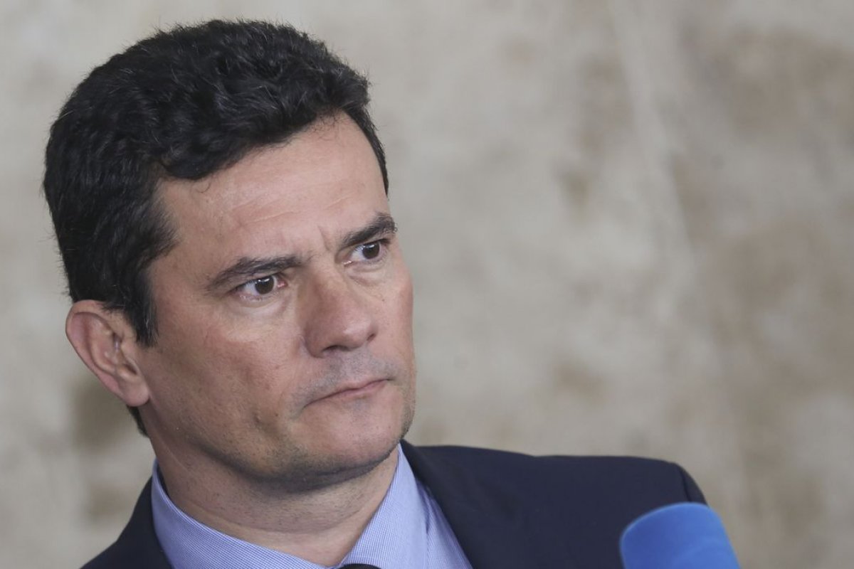 Sergio Moro diz que Brasil pode virar uma autocracia com Bolsonaro ou Lula no poder