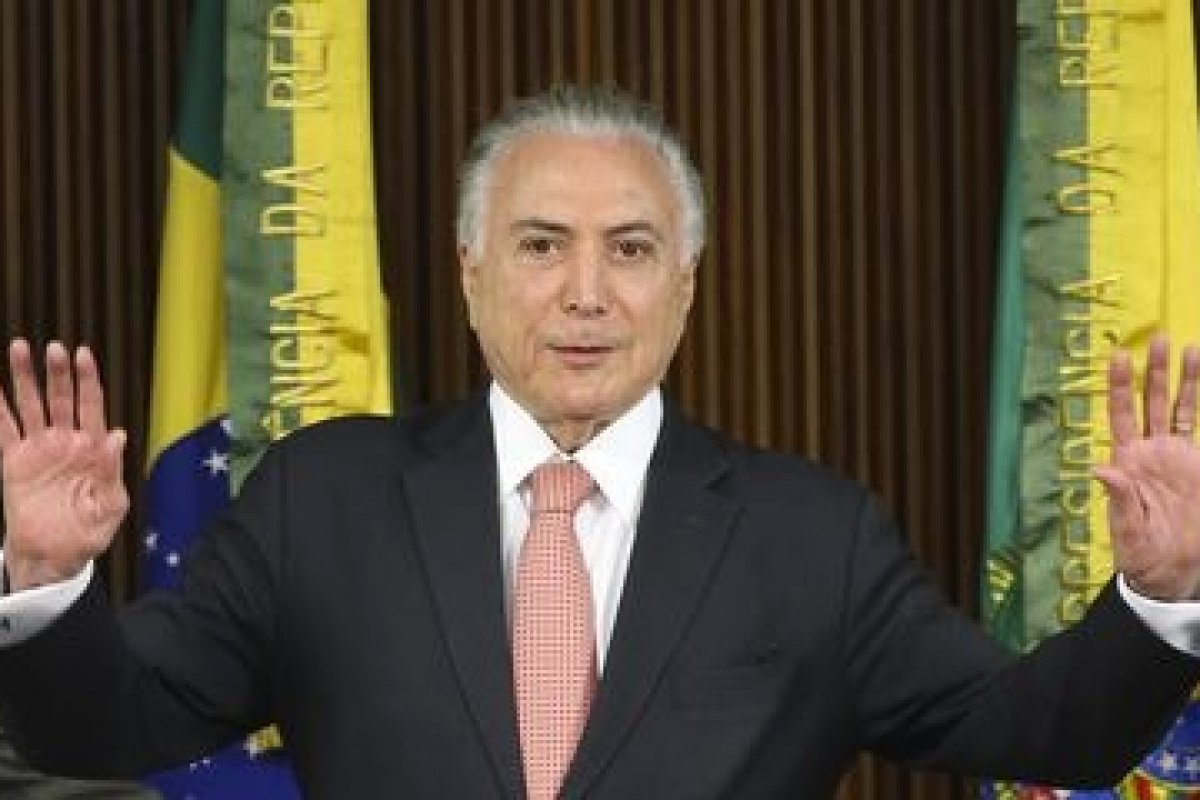 Eleições: Temer diz que terceira via é única solução para o país