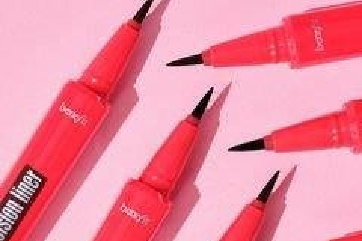 Marca californiana lança dois produtos à prova d’água voltados para os olhos!