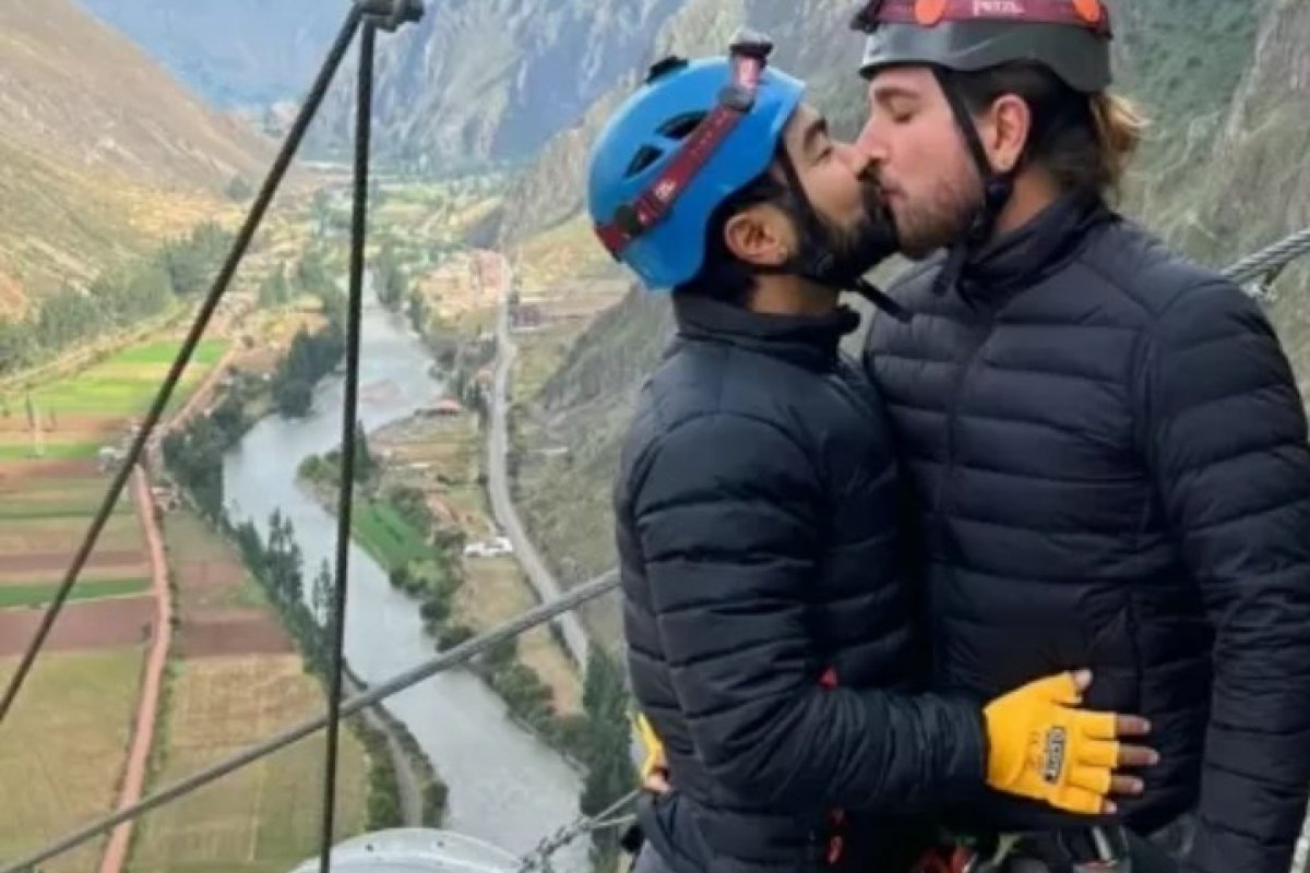 Ao lado do marido, filho de Maurício de Sousa se hospeda em hotel de vidro no Peru!