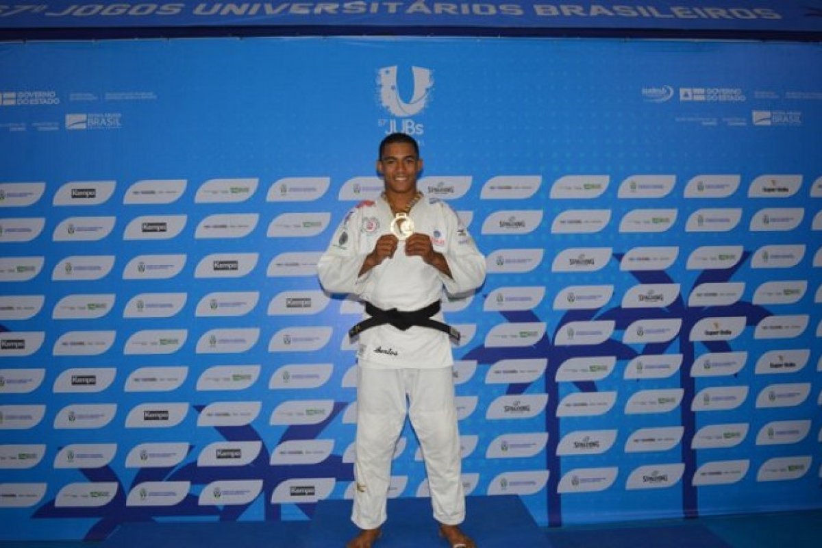 Judoca conquista primeira medalha da Bahia nos Jogos Universitários
