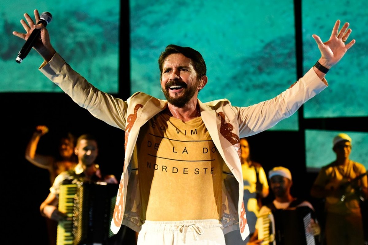 'É de se esperar que o São João deste ano seja um dos mais alegres e robustos', diz Adelmário Coelho