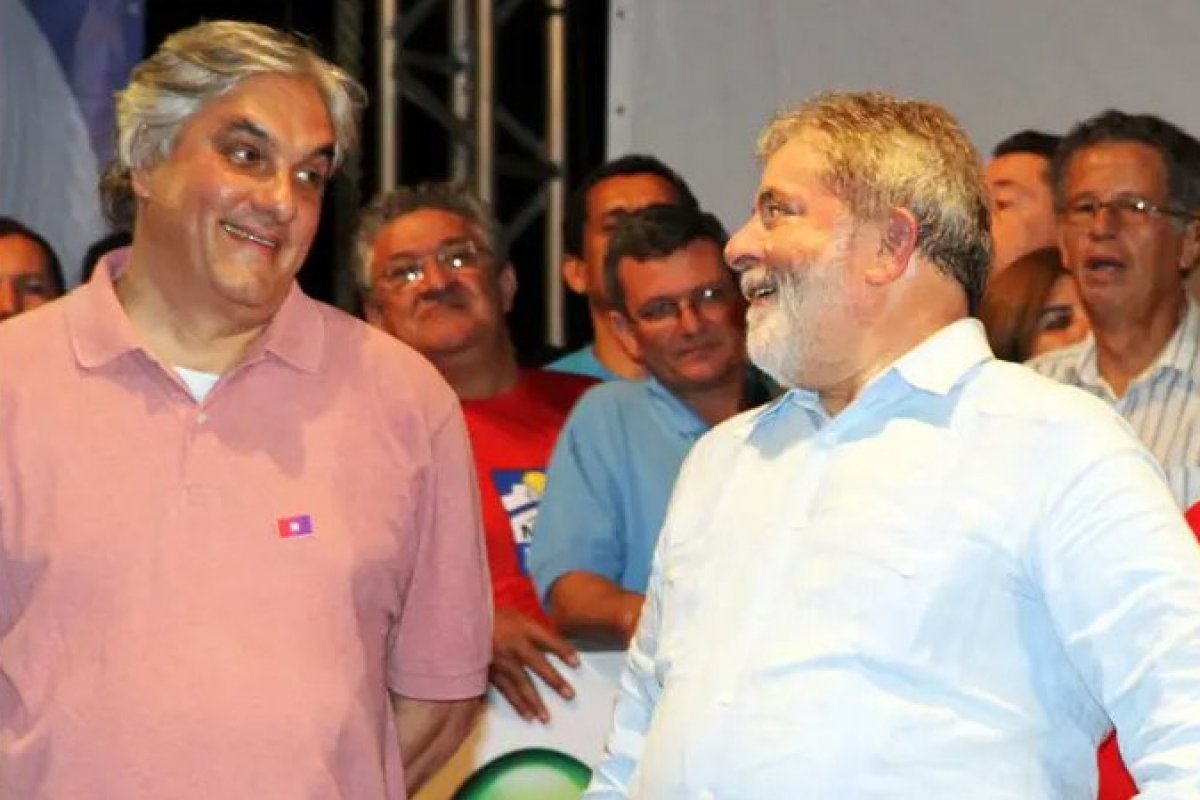 Delcídio do Amaral é condenado a indenizar Lula em R$ 10 mil