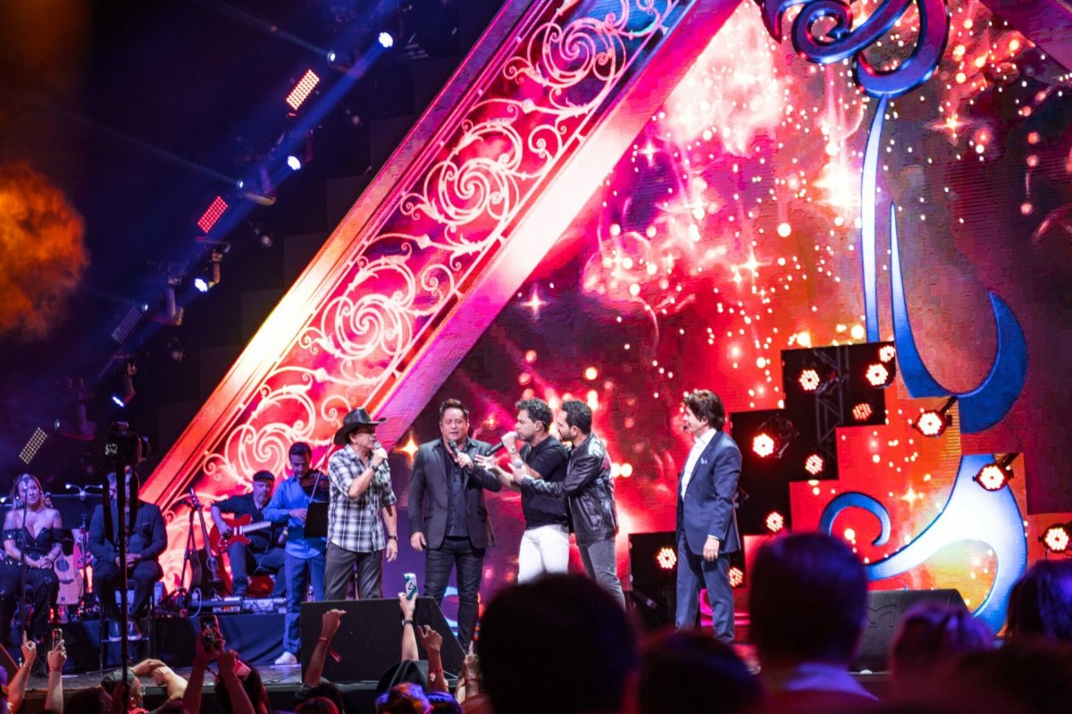 Turnê de Leonardo terá nova direção artística da Inmagic Group