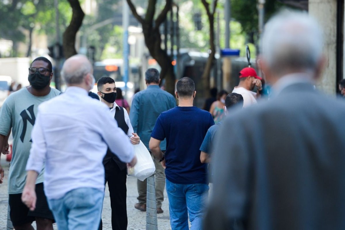 Apenas um em cada quatro pacientes com Covid-19 se recupera totalmente após um ano