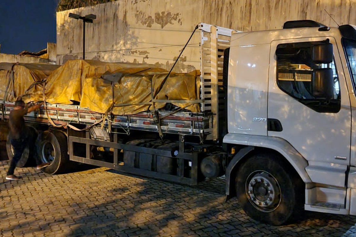 Carga de leite avaliada em R$ 70 mil é recuperada na BR-116