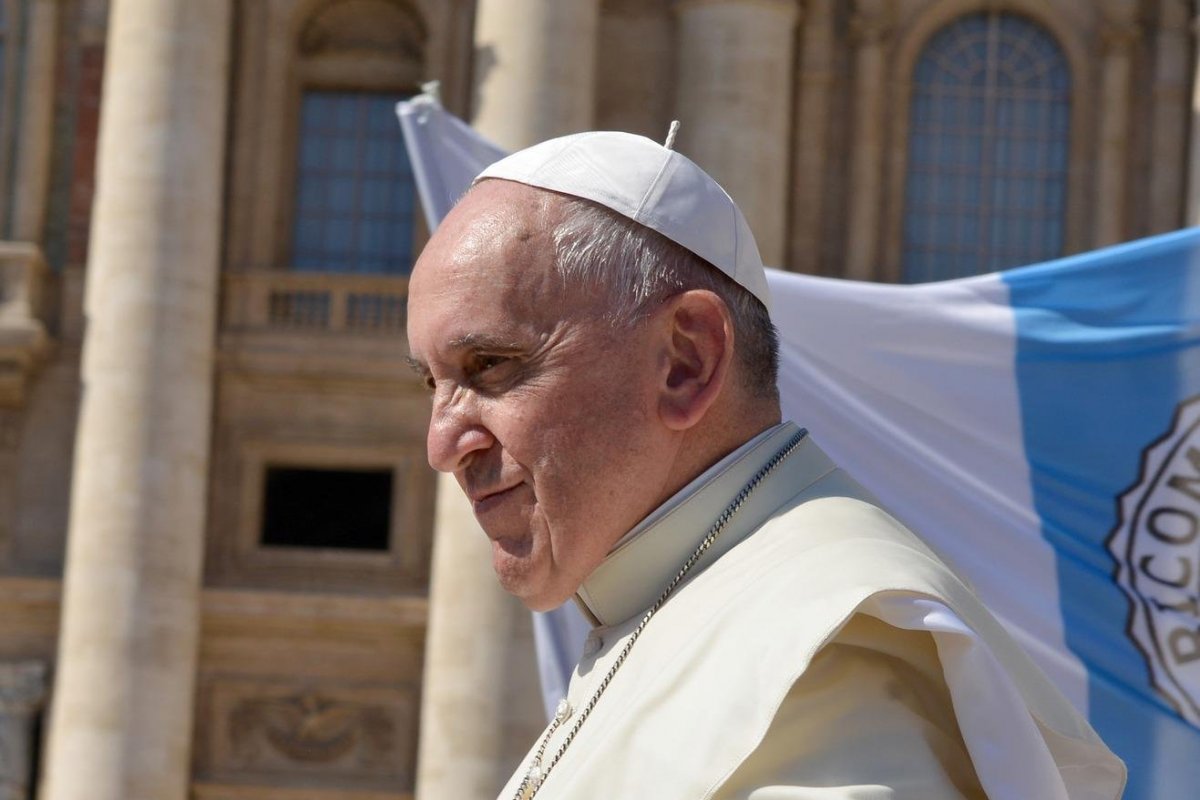 Papa Francisco pede auditoria anual para avaliar igrejas contra abuso sexual