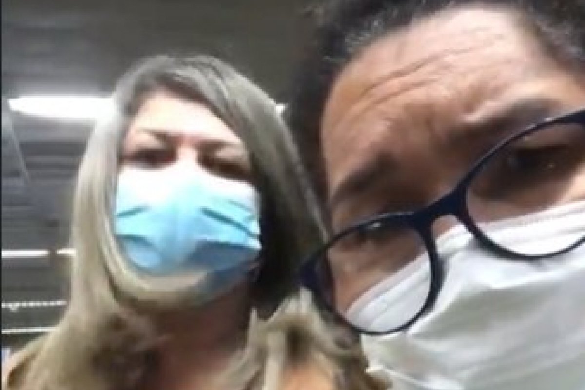 Vídeo: mulher denuncia situação de racismo em voo da Latam