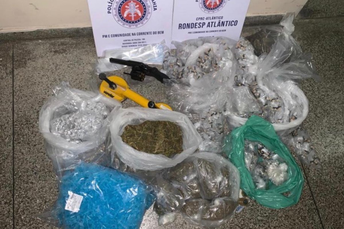 Suspeito morre após confronto com a PM no bairro de Itapuã, em Salvador