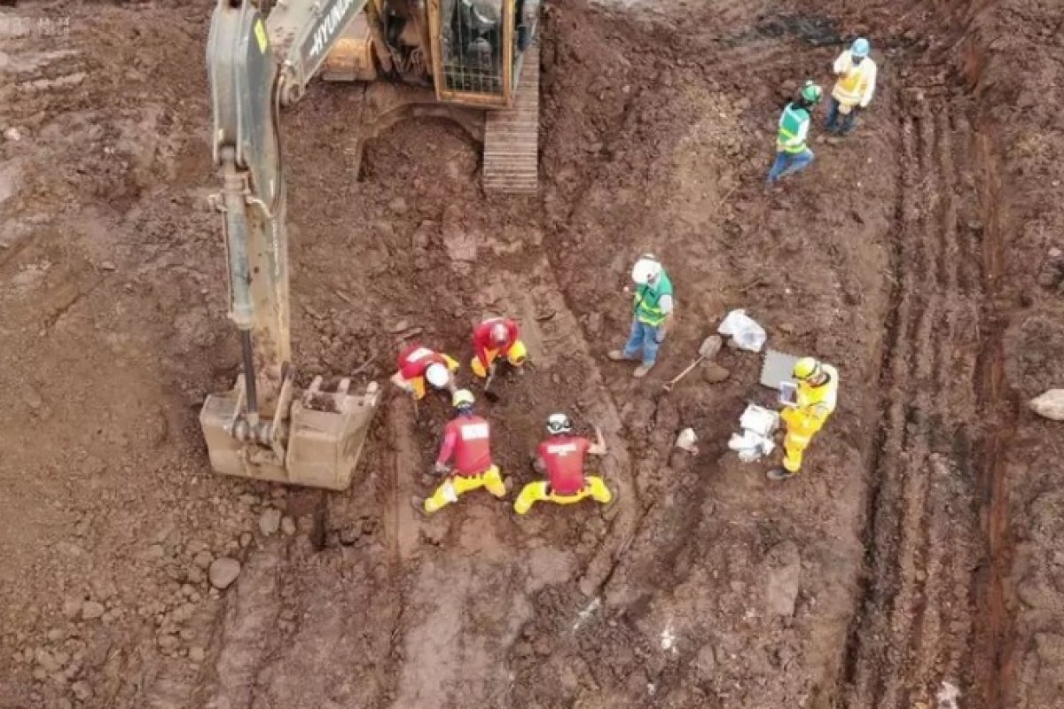 Ossada é encontrada em área de busca em Brumadinho, após três anos