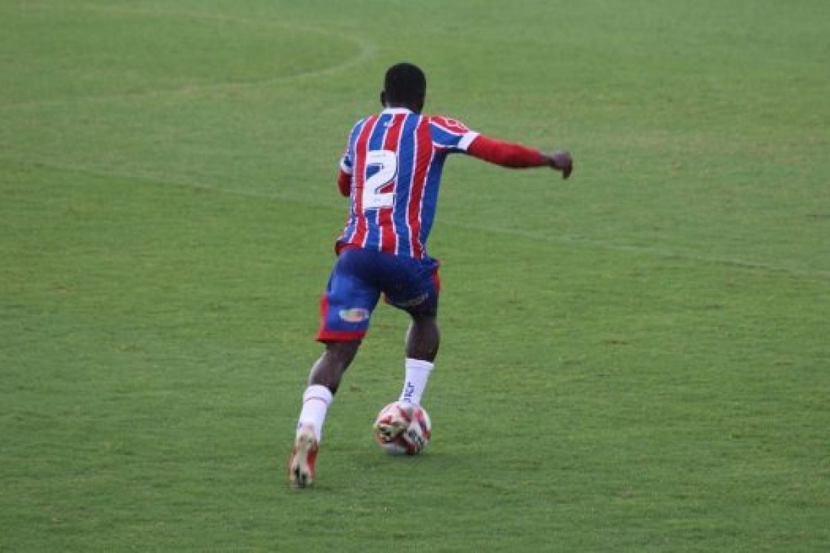 Bahia joga contra o Londrina na Arena Fonte Nova nesta terça-feira