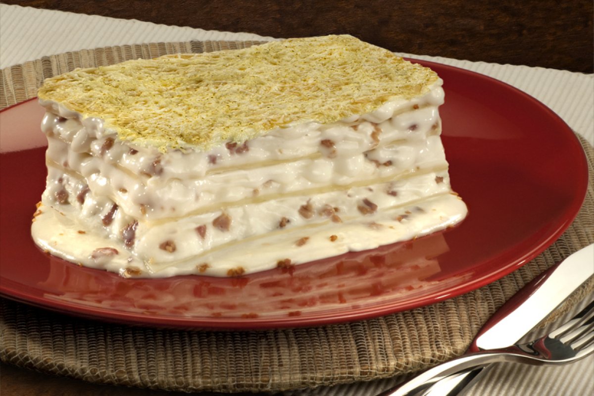 Almoço Dia das Mães: Aprenda como fazer Bruschetta Caprese, Lasanha à Carbonara e Taça Cremosa de Limão com Chocolate