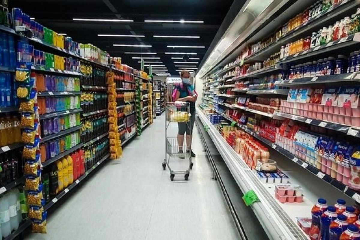 Inflação segue em alta e afeta maior quantidade de preços no país, aponta IBGE