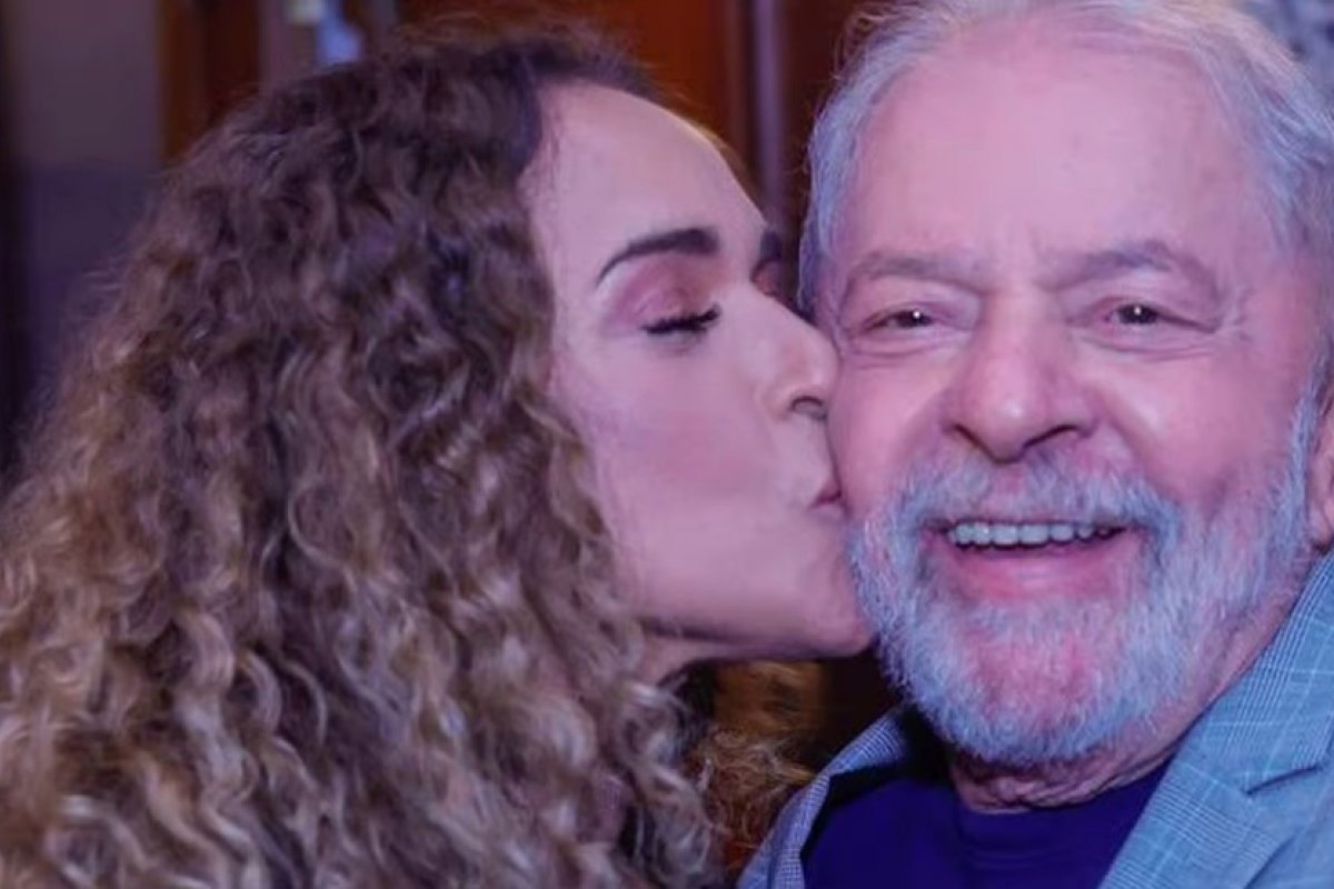 Show de Daniela Mercury em ato com Lula foi bancado pela Prefeitura de São Paulo