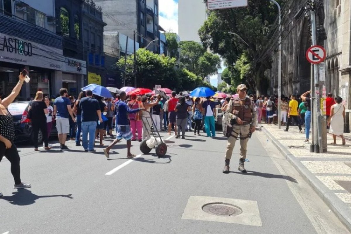 Servidores municipais de Salvador aderem paralisação de 24 horas