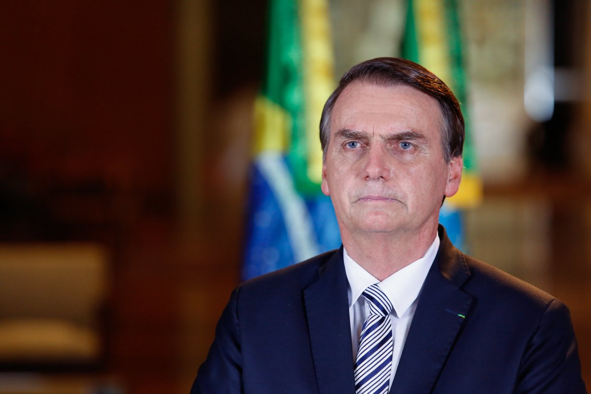 Bolsonaro veta prorrogação da dispensa de metas para contratados do SUS