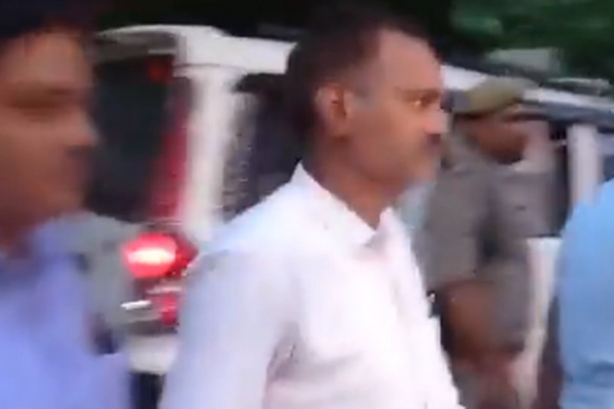 Policial estupra menina de 13 anos que foi a delegacia denunciar estupro coletivo