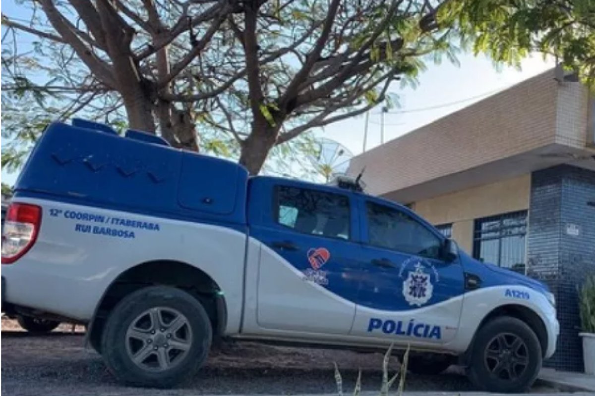 Mulher é presa por envenenar e matar filho autista de 5 anos em Ibiquera