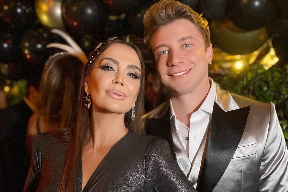 Influencer Claudia Métne marca presença na festa de aniversário de Fernando Peixe