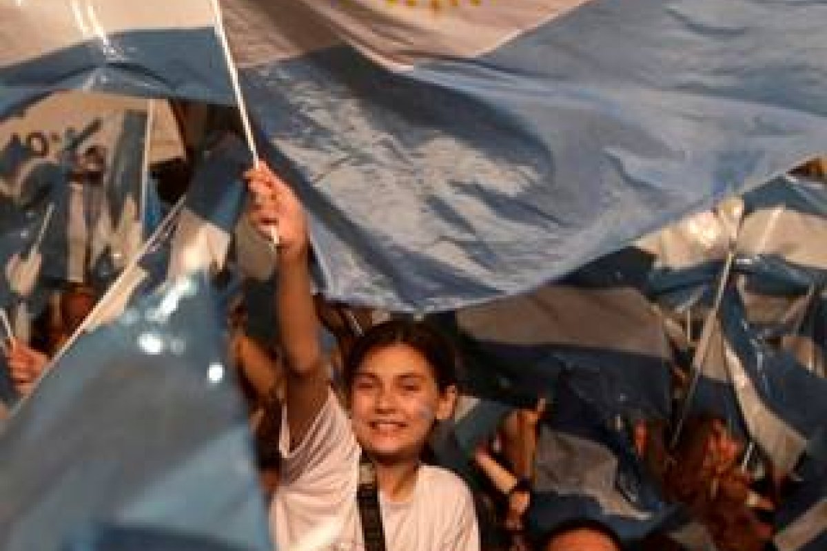 Alberto Fernández vence em primeiro turno na Argentina