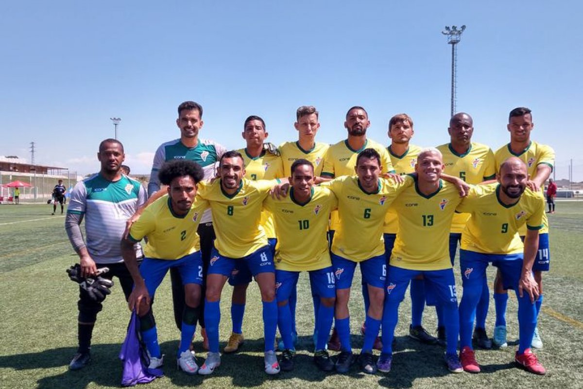 Brasil bate Argentina no Campeonato Mundial de Futebol PC